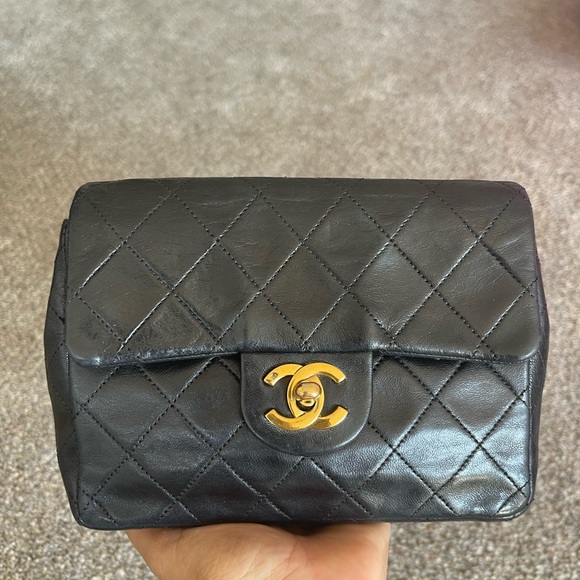 Authentic Chanel Black Quilted Lambskin Mini Vintage Classic Flap Bag - Picture 15 of 16
